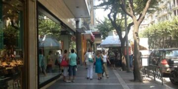 Τέσσερις Κυριακές ανοιχτά τα καταστήματα στη Δυτική Μακεδονία