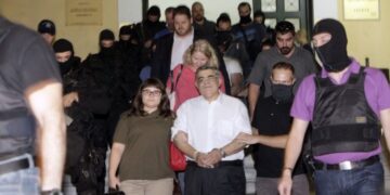 Νέο άρθρο του Μιχαλολιάκου μέσα από τις φυλακές