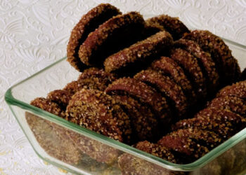 Σοκολατένια μπισκότα με καστανή ζάχαρη