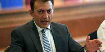 Βρούτσης: Κατασχέσεις για ασφαλιστικές εισφορές – Δεν θίγονται τα όρια συνταξιοδότησης