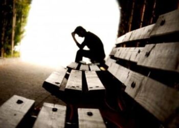 ΟΟΣΑ: Δυστυχισμένος ένας στους τρεις Έλληνες