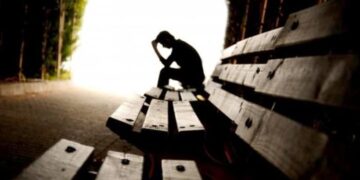 ΟΟΣΑ: Δυστυχισμένος ένας στους τρεις Έλληνες