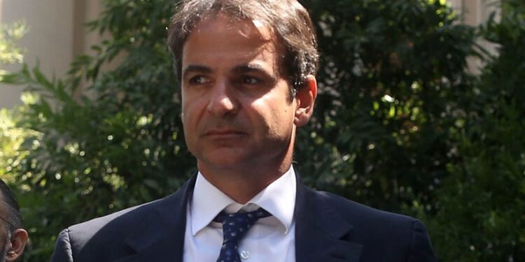 Κυριάκος Μητσοτάκης: Θα γίνουν 15.000 απολύσεις ως τα τέλη του 2014