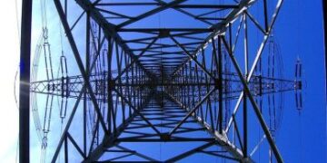 Τρόικα: Έτσι θα ανοίξετε την λιανική αγορά ηλεκτρισμού