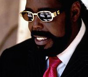 Οι Mουσικές Επιλογές του e-ptolemeos.gr, Barry White – Let The Music Play