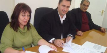 Υπογράφηκε η σύμβαση αντικατάστασης του δικτύου ύδρευσης της Τ.Κ. Προαστίου