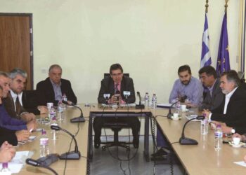 ΓΙΩΡΓΟΣ ΔΑΚΗΣ: Δημιουργούνται πλωτά λιμάνια στη λίμνη Πολυφύτου