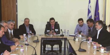 ΓΙΩΡΓΟΣ ΔΑΚΗΣ: Δημιουργούνται πλωτά λιμάνια στη λίμνη Πολυφύτου