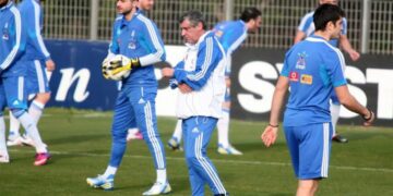 Εθνική Ελλάδας: Κρατάει κλειστά τα χαρτιά του ο Σάντος