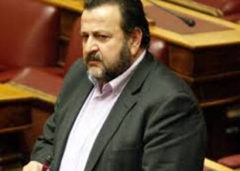 Παίρνει πίσω τα περί ομαδικών απολύσεων το υπουργείο Εργασίας