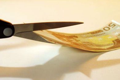 Χαράτσι €20 ανά εργαζόμενο για χιλιάδες εργοδότες