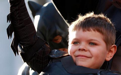 Πεντάχρονος ηρωικός «Μπάτμαν» σώζει το Σαν Φρανσίσκο από τους κακούς
