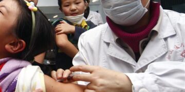 Κίνα: Ερευνες για εμβόλιο που πιθανόν προκάλεσε το θάνατο 7 παιδιών
