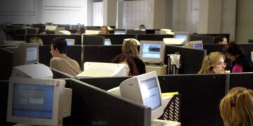 Δύο στους δέκα εργαζόμενους παίρνουν λιγότερα από 500 ευρώ!