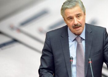 Μανιάτης: 50 λεπτά από όλους για να επανασυνδεθεί το ρεύμα στους άπορους