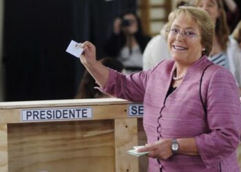 Η Χιλή ψηφίζει κυρία για πρόεδρο