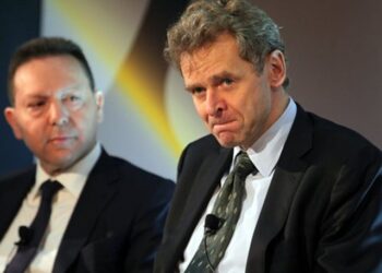 Ο Τόμσεν φοβήθηκε μήπως τον… δηλητηριάσει ο Στουρνάρας!