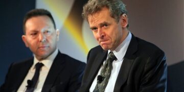 Ο Τόμσεν φοβήθηκε μήπως τον… δηλητηριάσει ο Στουρνάρας!