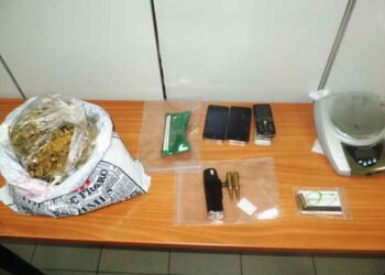 Συνελήφθησαν τρία άτομα για κατοχή ναρκωτικών ουσιών και παράνομη οπλοκατοχή