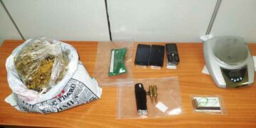 Συνελήφθησαν τρία άτομα για κατοχή ναρκωτικών ουσιών και παράνομη οπλοκατοχή