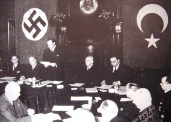 Ποιός είναι πιο βάρβαρος και πιο επικίνδυνος, ο Ναζισμός ή ο Κεμαλισμός κύριε Νταβούτογλου και κύριε Αθανασίου;