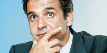 Μητσοτάκης: «Λουκέτο» σε 12 οργανισμούς του Δημοσίου πριν τα Χριστούγεννα