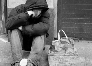 Μη βιώσιμη η χώρα για τους πολίτες