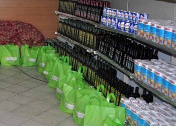 Διανομή τροφίμων στα Γρεβενά