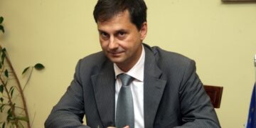 Πώς να αποφύγετε κατάσχεση από την εφορία