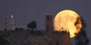 Την Κυριακή η μεγαλύτερη πανσέληνος του 2013!