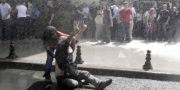 Τουρκία: Θλιβερός απολογισμός – 7.822 τραυματίες και 4 νεκροί