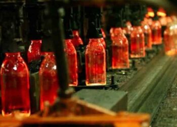 Πως γίνεται η ανακύκλωση γυάλινων μπουκαλιών (video)