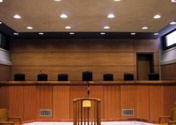 Αθωώθηκαν τέσσερις νεαροί για τα επεισόδια στο κέντρο της Κοζάνης τον Δεκέμβριο του 2008