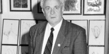 1913-2013. 100 ΧΡΟΝΙΑ ΑΠΟ ΤΟ ΘΑΝΑΤΟ ΤΟΥ Ο ΣΙΑΤΙΣΤΙΝΟΣ ΛΕΩΝΙΔΑΣ ΠΑΠΑΠΑΥΛΟΥ ΓΥΜΝΑΣΙΑΡΧΗΣ