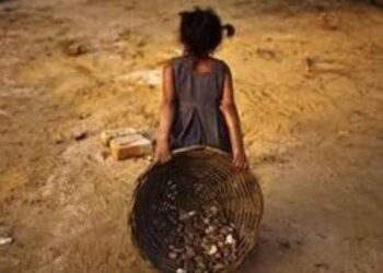 Σαν σκλάβοι δουλεύουν δέκα εκατομμύρια παιδιά σε όλο τον κόσμο