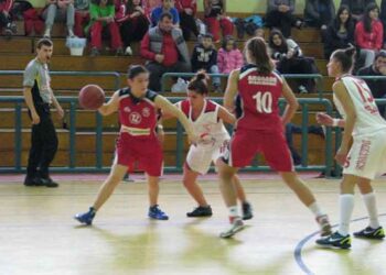 ΣΤΗ ΜΑΧΗ ΤΗΣ ΑΝΟΔΟΥ ΣΤΗΝ Α2  ΜΠΑΣΚΕΤ ΓΥΝΑΙΚΩΝ ΡΙΧΝΕΤΑΙ Ο ΗΡΑΚΛΗΣ