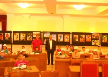 Επίσκεψη μαθητών με περιβαλλοντικές ανησυχίες στο Δήμαρχο Καστοριάς