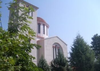 Ιερό τεµάχιο του Τιµίου Σταυρού και ιερού λειψάνου στη Φλώρινα