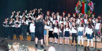 Μουσικοκινητική παράσταση της παιδικής και εφηβικής χορωδίας του Μορφωτικου Ομίλου Βελβεντού