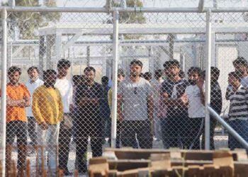 ΧΡΥΣΗ ΑΥΓΗ: Βραδυφλεγής βόμβα η δημιουργία κέντρου κράτησης λαθρομεταναστών στο Μαυροδένδρι