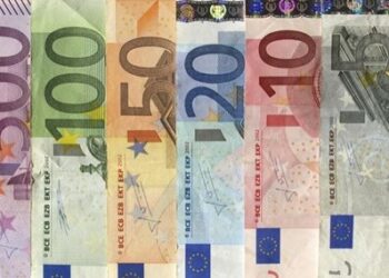 Δημοσιονομικό κενό 2,2 δισ. ευρώ μας χωρίζει από τη δόση των 8,1 δισ. ευρώ