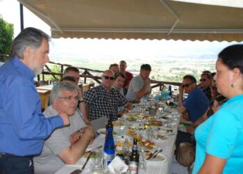 Κλιμάκιο Ελβετών από το Δήμο Ζυρίχης στα Σέρβια