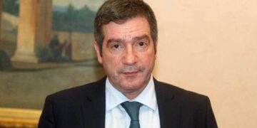 Bίντεο από τη στιγμή της επίθεσης στον Γιώργο Καμίνη