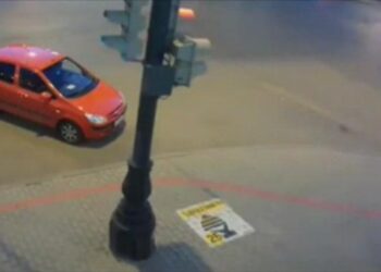 To πιο απίστευτο τροχαίο! (video)