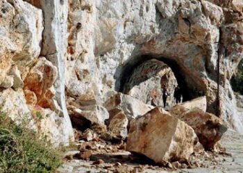 Ψήφισμα διαμαρτυρίας για τον κλειστό δρόμο  Βελβεντού- Καταφυγίου