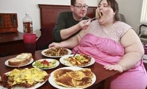 ΑΠΙΣΤΕΥΤΟ: Όνειρό της είναι να γίνει 730 κιλά!