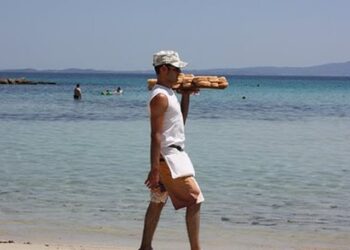 Συνέλαβαν τον «λουκουματζή» της παραλίας!