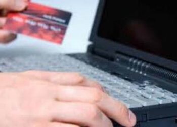 ΠΡΟΣΟΧΗ: Δείτε πώς θα προστατευθείτε από τον «ιό των 100 ευρώ»