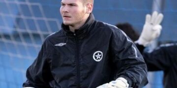 Υπέγραψε στην ΑΕΚ ο Καραγκιολίδης