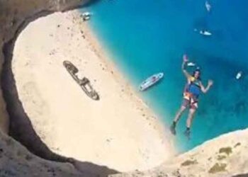 Ελεύθερη πτώση στο Ναυάγιο της Ζακύνθου (video)